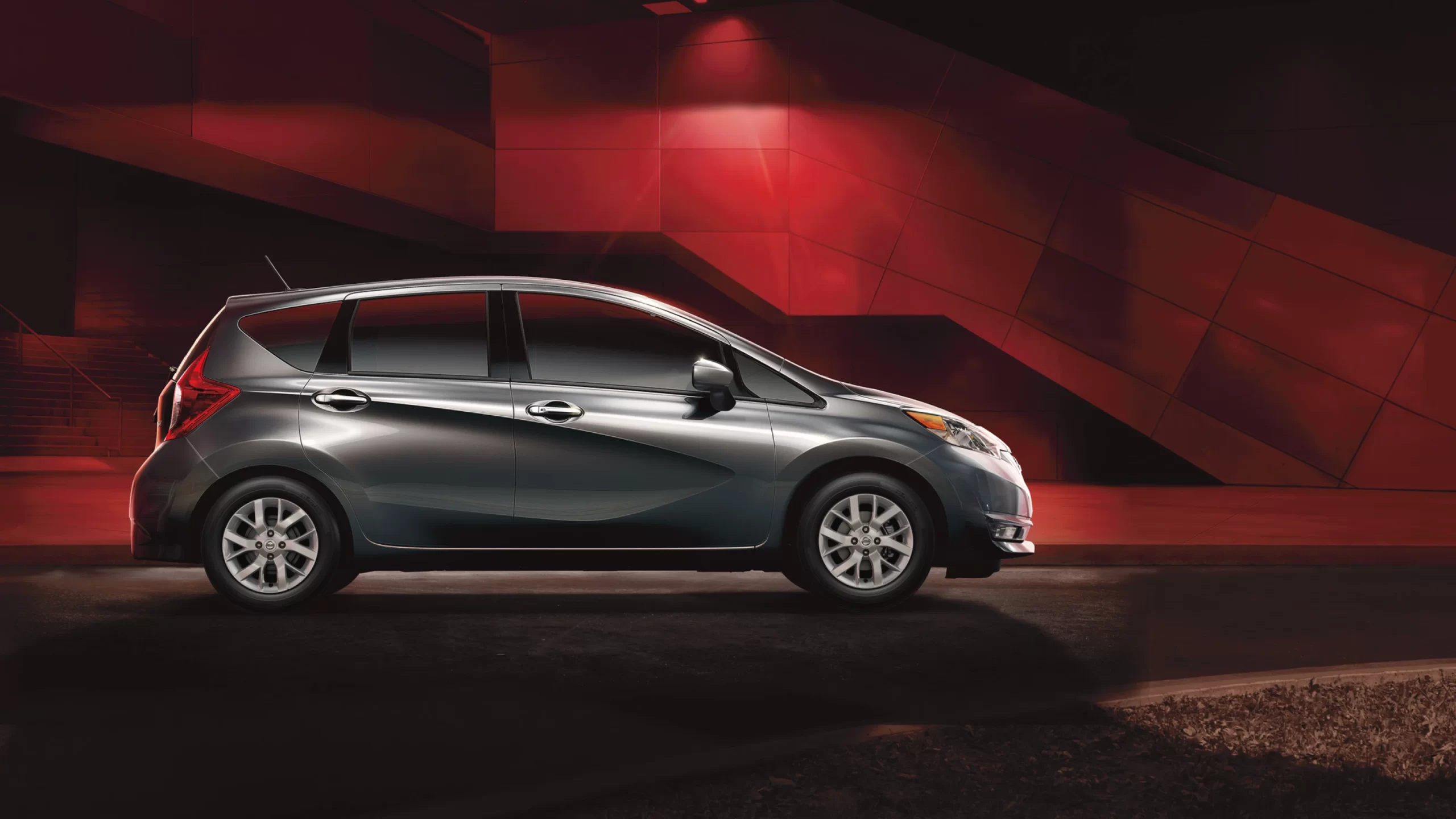 metallic-nissan-versa-note